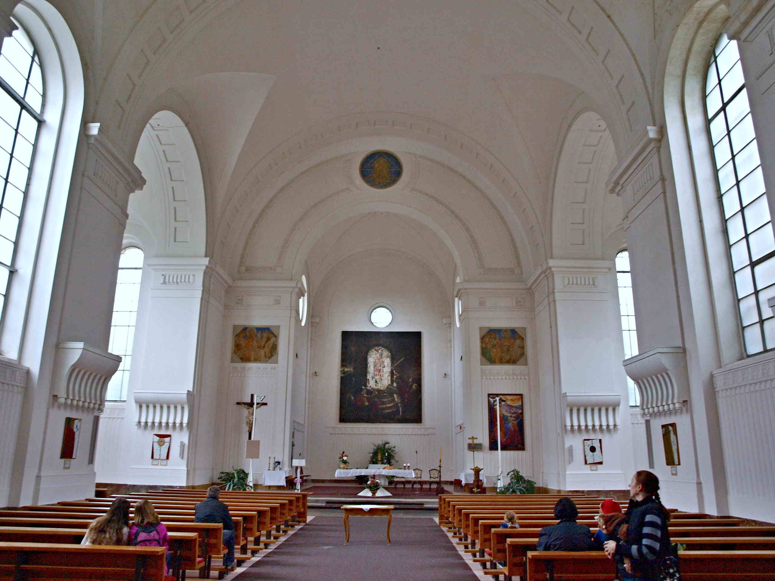 06-eglise-saint-venceslas-interieur.jpg
